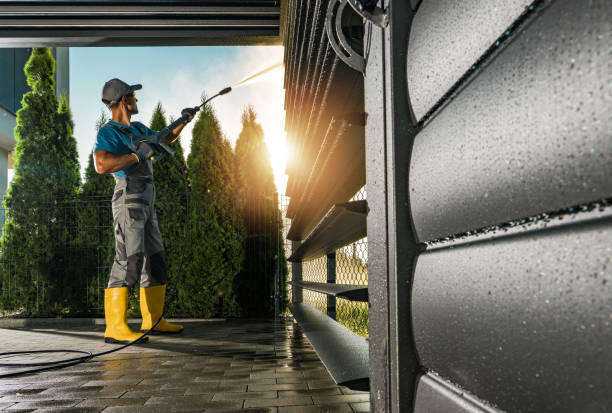 Best Garage Pressure Washing  in Lakeview, OR
